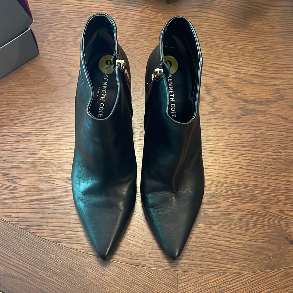 Kenneth Cole Rosalie ankle boots